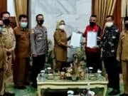 Bupati Serang Rekomendasikan Usulan UMK Tahun 2022 ke Gubernur Banten, Segini Besarannya Bupati Serang Rekomendasikan Usulan UMK Tahun 2022 ke Gubernur Banten, Segini Besarannya