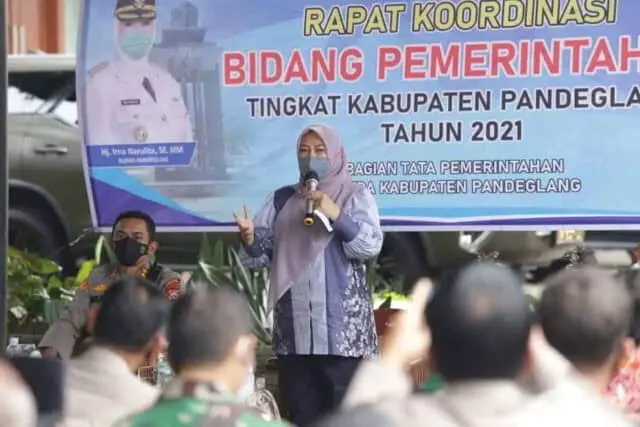 Pemkab Pandeglang Buat Timsus Serbuan Vaksinasi ke Setiap Desa Pemkab Pandeglang Buat Timsus Serbuan Vaksinasi ke Setiap Desa