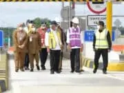 Jokowi Resmikan Tol Serang-Panimbang, Bupati Irna: Warga Pandeglang Harap Pembangunan Seksi 2 dan 3 ke Tanjung Lesung Segera Terealisasi Jokowi Resmikan Tol Serang-Panimbang, Bupati Irna: Warga Pandeglang Harap Pembangunan Seksi 2 dan 3 ke Tanjung Lesung Segera Terealisasi