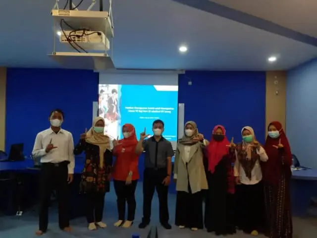 PKM SIK UPI Serang Adakan Pelatihan Pemprograman Scracth Untuk Meningkatkan Literasi TIK Bagi Guru SD Labschool UPI Serang PKM SIK UPI Serang Adakan Pelatihan Pemprograman Scracth Untuk Meningkatkan Literasi TIK Bagi Guru SD Labschool UPI Serang