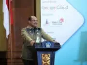 Membangun Smart City Harus Sesuai dengan Masalah dan Kebutuhan Masyarakat Membangun Smart City Harus Sesuai dengan Masalah dan Kebutuhan Masyarakat