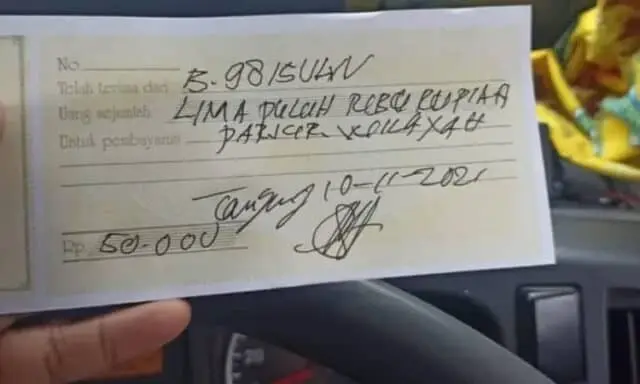 Kasus Viral Pungli Parkir Rp50 Ribu di Tangerang, Pelaku Langsung Digelandang Polisi Kasus Viral Pungli Parkir Rp50 Ribu di Tangerang, Pelaku Langsung Digelandang Polisi
