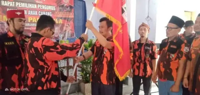 Dodi Wirasbowo, terpilih secara aklamasi menjadi Ketua Ormas PAC Pemuda Pancasila Kecamatan Banjarsari. Dodi Wirasbowo, terpilih secara aklamasi menjadi Ketua Ormas PAC Pemuda Pancasila Kecamatan Banjarsari.