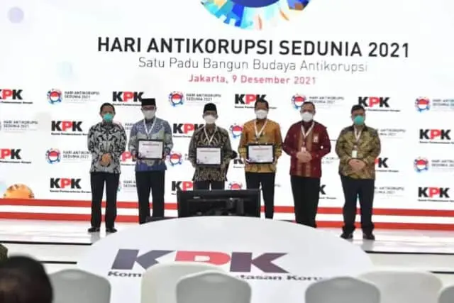 Mendagri Bersama Ketua KPK dan Kepala BPKP Beri Penghargaan MCP 2020 pada Pemda Mendagri Bersama Ketua KPK dan Kepala BPKP Beri Penghargaan MCP 2020 pada Pemda