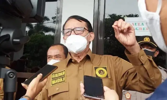 22 Desember 2021 Kantor Gubernur Banten Diduduki dan Dirusak Buruh, WH Murka 22 Desember 2021 Kantor Gubernur Banten Diduduki dan Dirusak Buruh, WH Murka
