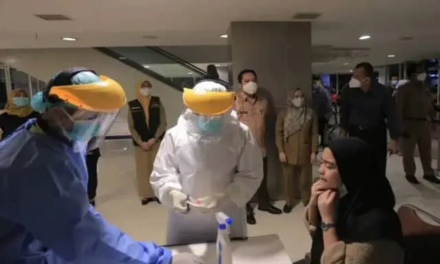 Tekan Sebaran Covid-19, 500 Pekerja Pusat Perbelanjaan TangCity di Tracing PCR Tekan Sebaran Covid-19, 500 Pekerja Pusat Perbelanjaan TangCity di Tracing PCR