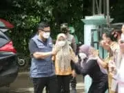 Pemkab Pandeglang Capai 70% Vaksinasi Dosis 1, Wabup Tanto: Selanjutnya Target untuk Lansia & Anak Wakil Bupati Pandeglang Tanto Warsono Arban saat melakukan monitoring vaksinasi di UPT Puskesmas Banjar, Selasa (11/1/2022).