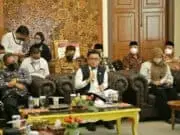 Komisi VIII DPR RI Kunjungi Pandeglang, Bupati Irna Diminta Buat Grand Design Tata Ruang Pemukiman Rawan Bencana Ketua Tim Kunker Komisi VIII DPR RI Tb. Ace Hasan Syadzili saat beraudiensi dengan Bupati Irna beserta Jajarannya.