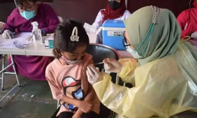 Begini Antusias Anak Mengikuti Vaksinasi di PMI Kota Tangerang Begini Antusias Anak Mengikuti Vaksinasi di PMI Kota Tangerang