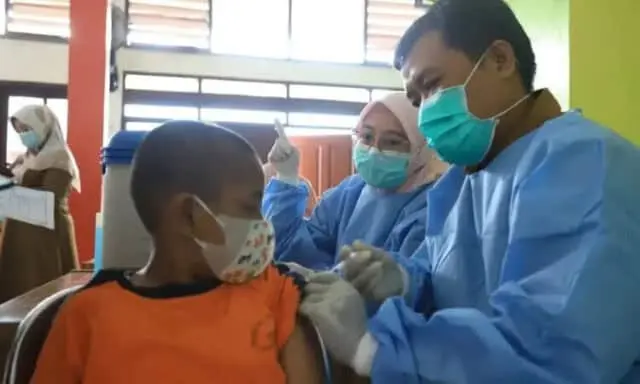 Giliran Anak Berkebutuhan Khusus Mendapat Vaksinasi Covid-19 Giliran Anak Berkebutuhan Khusus Mendapat Vaksinasi Covid-19