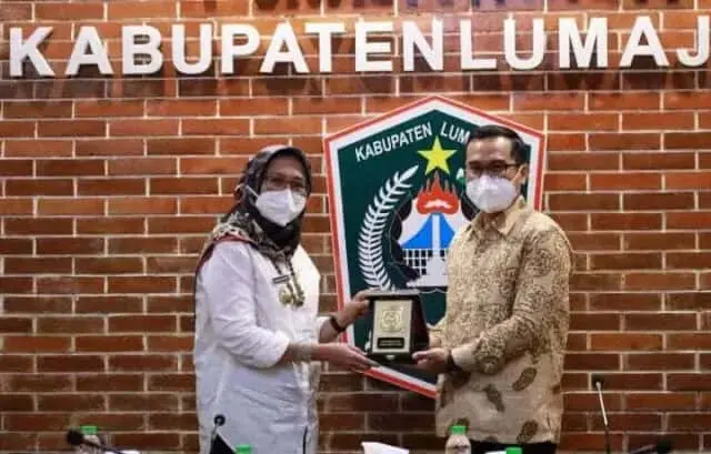 Pemkot Tangsel Berikan Bantuan Ke Lumajang Pemkot Tangsel Berikan Bantuan Ke Lumajang
