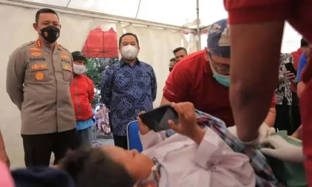 Sambangi Khitanan Massal Pokja WHTR, Arief Imbau Masyarakat Turut Sukseskan Vaksinasi Sambangi Khitanan Massal Pokja WHTR, Arief Imbau Masyarakat Turut Sukseskan Vaksinasi