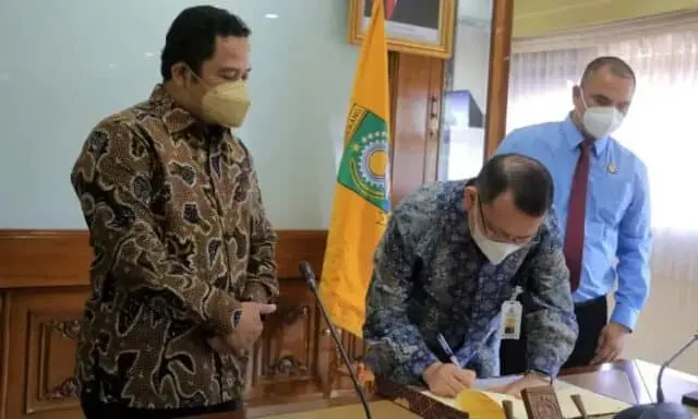 Pemkot dan Kejari Kota Tangerang Tandatangani Kerjasama Bidang Perdata dan Tata Usaha Negara Pemkot dan Kejari Kota Tangerang Tandatangani Kerjasama Bidang Perdata dan Tata Usaha Negara