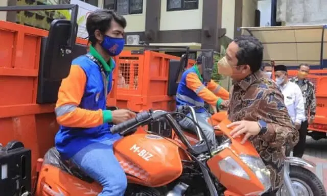 Bentor Pengangkut Sampah Rumahan Diserahkan di 55 Kelurahan se- Kota Tangerang Bentor Pengangkut Sampah Rumahan Diserahkan di 55 Kelurahan se- Kota Tangerang