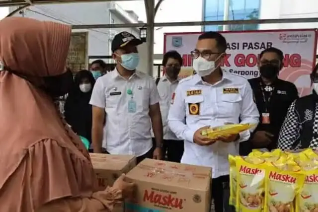 Pilar Apresiasi Indah Kiat Dalam Pelaksanaan Operasi Pasar Minyak Goreng Pilar Apresiasi Indah Kiat Dalam Pelaksanaan Operasi Pasar Minyak Goreng
