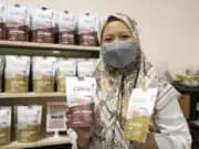 Wow Fantastis! Penjual Jahe dari Cipondoh Beromset Rp 70Juta Perbulan Wow Fantastis! Penjual Jahe dari Cipondoh Beromset Rp 70Juta Perbulan