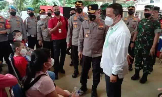 Diapresiasi Kapolda, Wali Kota Sampaikan Capaian Vaksinasi di Kota Tangerang Diapresiasi Kapolda, Wali Kota Sampaikan Capaian Vaksinasi di Kota Tangerang