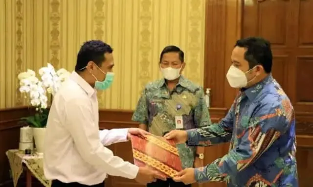 Walkot Tangerang Serahkan SK P3K Tenaga Kesehatan Walkot Tangerang Serahkan SK P3K Tenaga Kesehatan