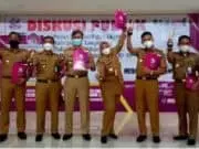 Para Camat yang mendapatkan penghargaan Media Center Awards DPRD sebagai Kecamatan yang berprestasi, Inovatif dan Inspiratif.