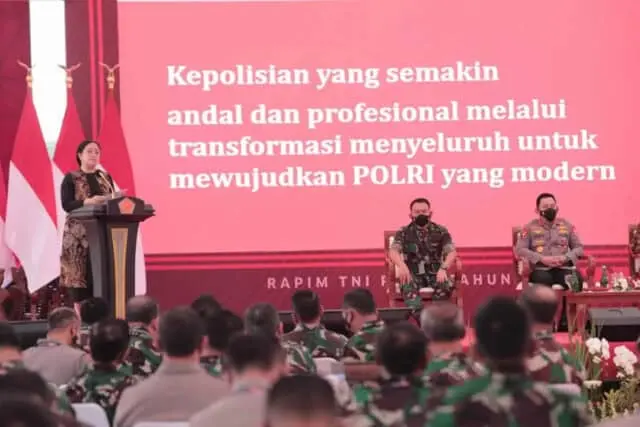 Puan Minta TNI-Polri Bantu Kawal Pemulihan Ekonomi dan Sosial dampak Pandemi Demi Kesejahteraan Rakyat Puan Minta TNI-Polri Bantu Kawal Pemulihan Ekonomi dan Sosial dampak Pandemi Demi Kesejahteraan Rakyat