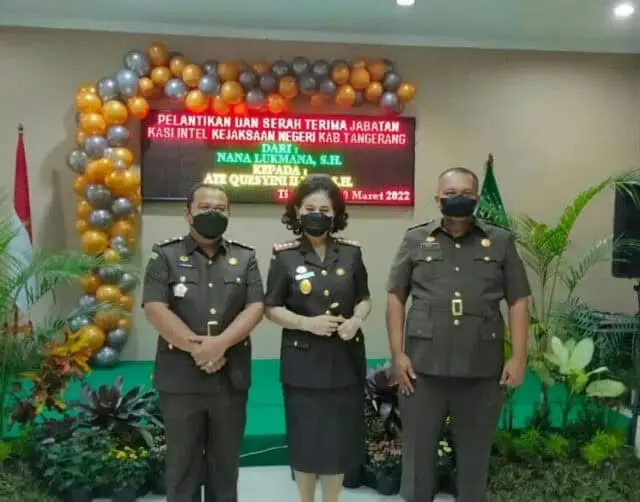 IMG-20220330-WA0041_copy_800x628 Kepala Kejaksaan Negeri Kabupaten Tangerang Nova Elida Saragih bersama kasi Intelijen.