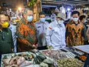 Antisipasi Lonjakan Harga Jelang Ramadhan, Wali Kota Bersama Wakil Menteri Pertanian Sidak Pasar Antisipasi Lonjakan Harga Jelang Ramadhan Wali Kota Bersama Wakil Menteri Pertanian Sidak Pasar