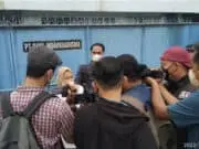 30 Tahun Bekerja, Di PHK Tanpa Pesangon Karyawan Geruduk PT. GIK 30 Tahun Bekerja, Di PHK Tanpa Pesangon Karyawan Geruduk PT. GIK
