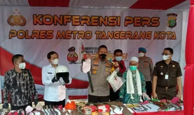 Tawuran Tewaskan 1 Pelajar di Teluknaga, Tetapkan Tiga Tersangka Tawuran Tewaskan 1 Pelajar di Teluknaga, Tetapkan Tiga Tersangka