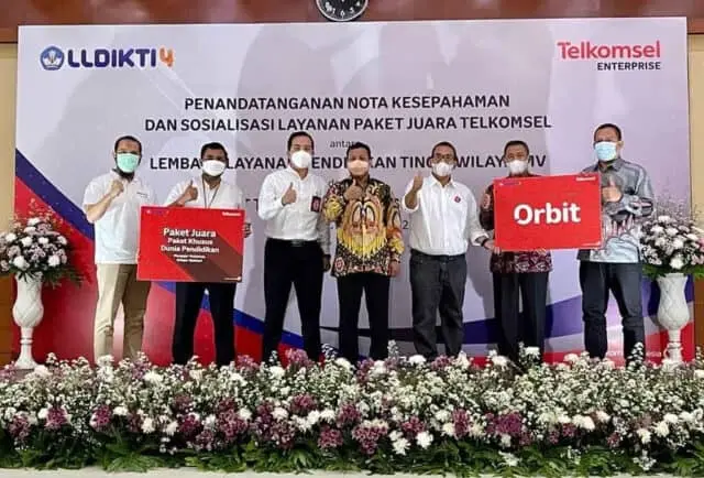 Akselerasi Belajar Daring, Telkomsel - LLDikti IV Jawa Barat dan Banten Hadirkan Paket Juara Akselerasi Belajar Daring, Telkomsel - LLDikti IV Jawa Barat dan Banten Hadirkan Paket Juara