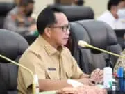 Mendagri Terbitkan Surat Edaran, Atur Soal Pemberian THR dan Gaji ke-13 oleh Pemda Mendagri Terbitkan Surat Edaran, Atur Soal Pemberian THR dan Gaji ke-13 oleh Pemda