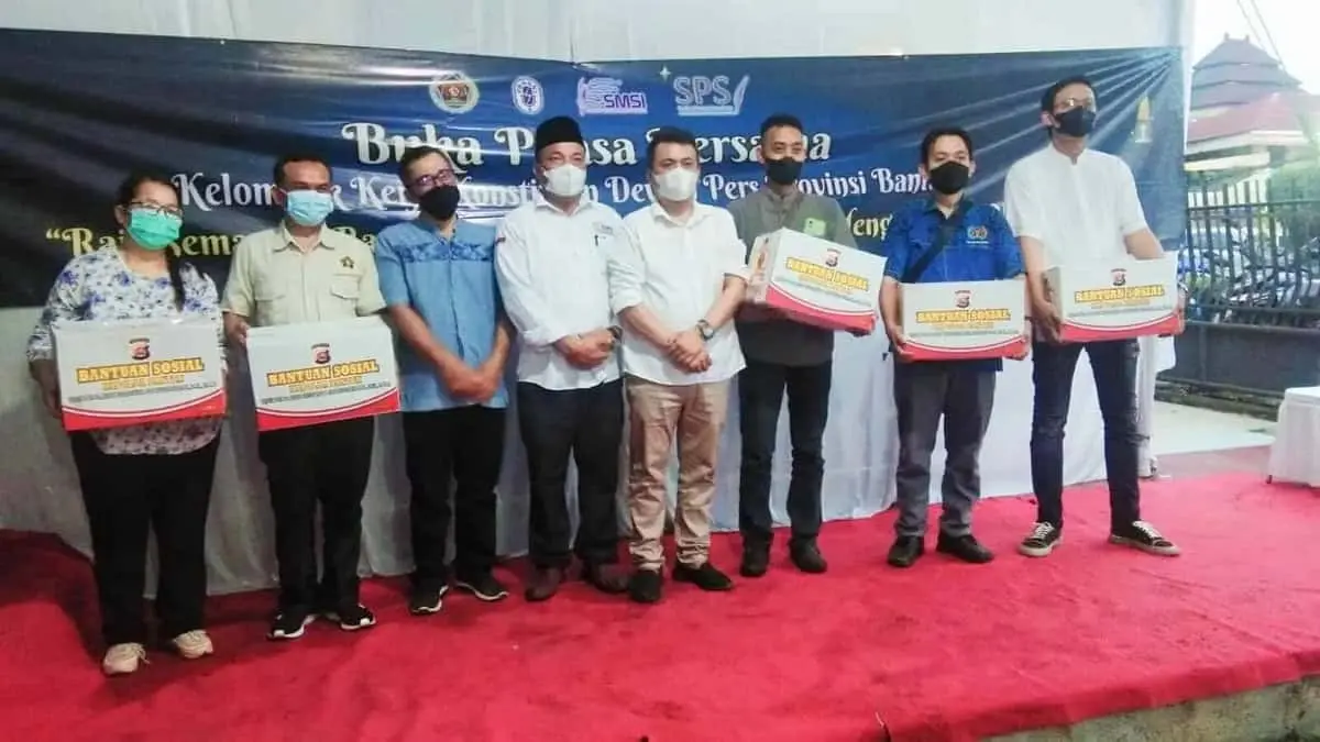 Empat Konstituen Dewan Pers Provinsi Banten Gelar Buka Puasa Bersama dan Baksos Empat Konstituen Dewan Pers Provinsi Banten Gelar Buka Puasa Bersama dan Baksos