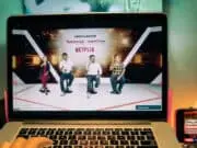Pelanggan Telkomsel dan Indihome Makin Mudah Nikmati Tayangan Netflix