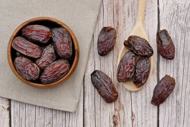 Mengapa Kita Dianjurkan Untuk Berbuka Puasa Dengan Yang Manis-Manis Kurma