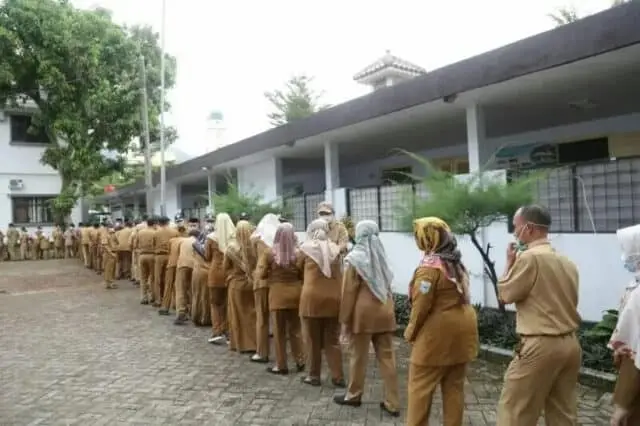 IMG-20220509-WA0030_copy_800x533 Momen halal bihalal Idul Fitri di apel pagi Sekretariat Daerah (Setda) Pandeglang, Senin (9/4/2022).
