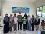 Disdukcapil Lebak Berikan Dokumen Adminduk bagi Penyandang Disabilitas di SKH 02 Lebak Disdukcapil saat memberikan pelayanan jemput bola di SKH 02 Rangkasbitung.