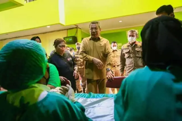 Hari Pertama Kerja Wali Kota Tinjau Amal Donor Darah Satpol PP Tangsel Hari Pertama Kerja Wali Kota Tinjau Amal Donor Darah Satpol PP Tangsel