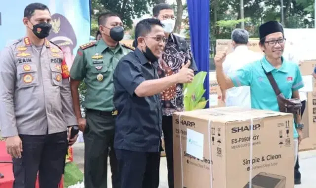 Aksi Damai Hari Buruh Internasional di Stadion Benteng Tangerang, Ada Doorprize Aksi Damai Hari Buruh Internasional di Stadion Benteng Tangerang, Ada Doorprize