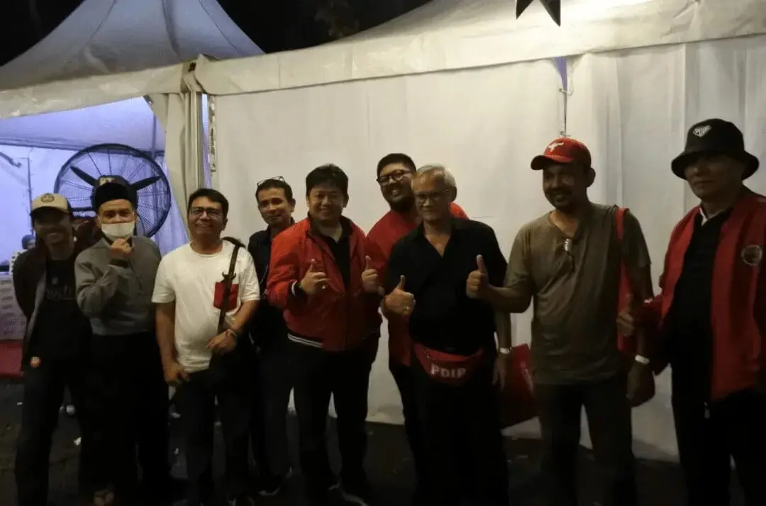 Dipimpin Irvansyah Pengurus DPC PDIP Kabupaten Tangerang Kompak Ikut Ramaikan Festival Kopi Tanah Air Dipimpin Irvansyah Pengurus DPC PDIP Kabupaten Tangerang Kompak Ikut Ramaikan Festival Kopi Tanah Air