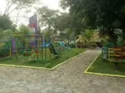 Pemerintah Desa Kadu Curug Ciptakan Taman Bermain Edukasi untuk Anak Taman bermain edukasi anak di Kantor Desa Kadu, Kecamatan Curug.