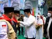 Lepas Jamaah Haji, Arief Mohon Do’a Pembangunan Asrama Haji Segera Terlaksana Lepas Jamaah Haji, Arief Mohon Do'a Pembangunan Asrama Haji Segera Terlaksana