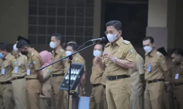 Sachrudin Minta OPD Terus Tingkatkan Pelayanan Kepada Masyarakat Sachrudin Minta OPD Terus Tingkatkan Pelayanan Kepada Masyarakat