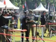HUT Bhayangkara ke- 76, Pati Polri Vs Wartawan Lomba Menembak Piala Kapolri HUT Bhayangkara ke- 76, Pati Polri Vs Wartawan Lomba Menembak Piala Kapolri