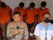 Viral di Medsos, Jambret Hape Anak di Ciledug Dibekuk dan Dihadiahi Timah Panas Viral di Medsos, Jambret Hape Anak di Ciledug Dibekuk dan Dihadiahi Timah Panas