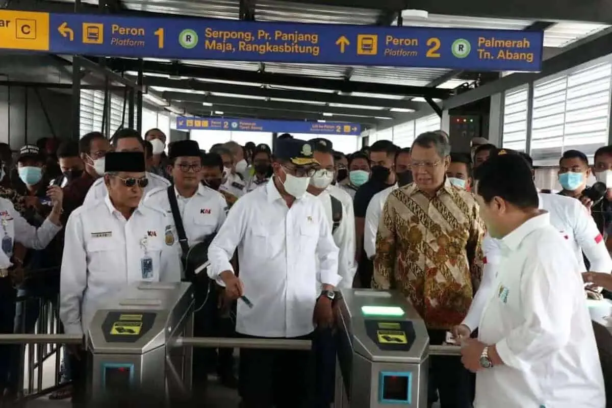 Bersama Menteri BUMN dan Menhub, Wali Kota Tangsel Resmikan Wajah Baru Stasiun Pandokranji Bersama Menteri BUMN dan Menhub, Wali Kota Tangsel Resmikan Wajah Baru Stasiun Pandokranji