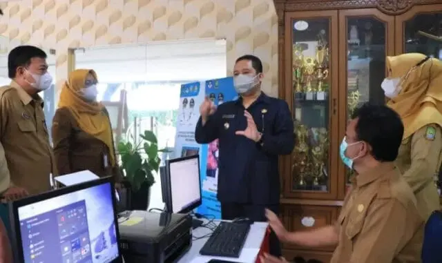 Cek Kekurangan, Wali Kota Pantau Pelaksanaan PPDB SMP Negeri Kota Tangerang Cek Kekurangan, Wali Kota Pantau Pelaksanaan PPDB SMP Negeri Kota Tangerang