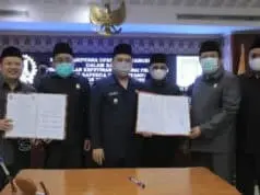 Wali Kota Sepakati Raperda Protokoler DPRD Kota Tangerang Wali Kota Sepakati Raperda Protokoler DPRD Kota Tangerang