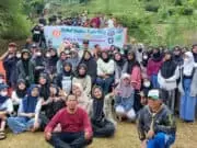 Ciptakan Siswa Cerdas dan Berkualitas, Murid SMA Muhammadiyah 3 Kota Tangerang di Latih Kepanduan Hizbul Wathon Murid Sekolah SMA Muhammadiyah 3 Kota Tangerang bersama dengan para gurunya.