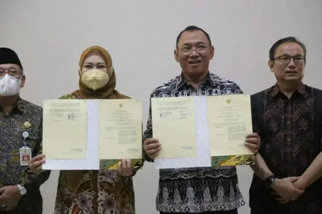 Pemkab Pandeglang Jalin Kerjasama dengan Pemkot Cilegon Terkait Pengelolaan Sampah Pemkab Pandeglang Jalin Kerjasama dengan Pemkot Cilegon Terkait Pengelolaan Sampah