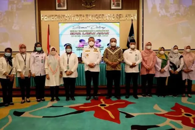 Terima Tim Verifikasi Lapangan, Benyamin Yakin Tangsel Kembali Raih Kota Layak Anak Terima Tim Verifikasi Lapangan, Benyamin Yakin Tangsel Kembali Raih Kota Layak Anak