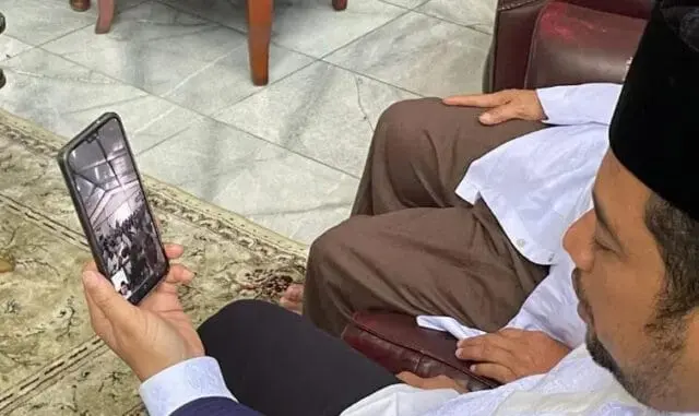 Lewat VC, Arief Minta Jamaah Haji Do'akan Kebaikan Bagi Kota Tangerang Lewat VC, Arief Minta Jamaah Haji Do'akan Kebaikan Bagi Kota Tangerang